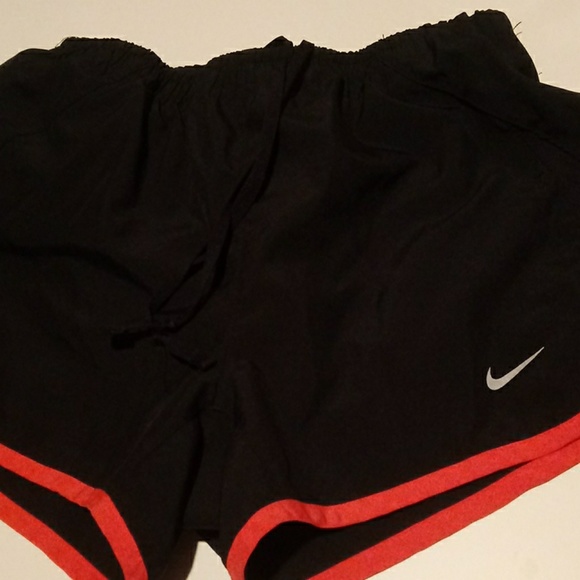 Nike shorts - Picture 2 of 4